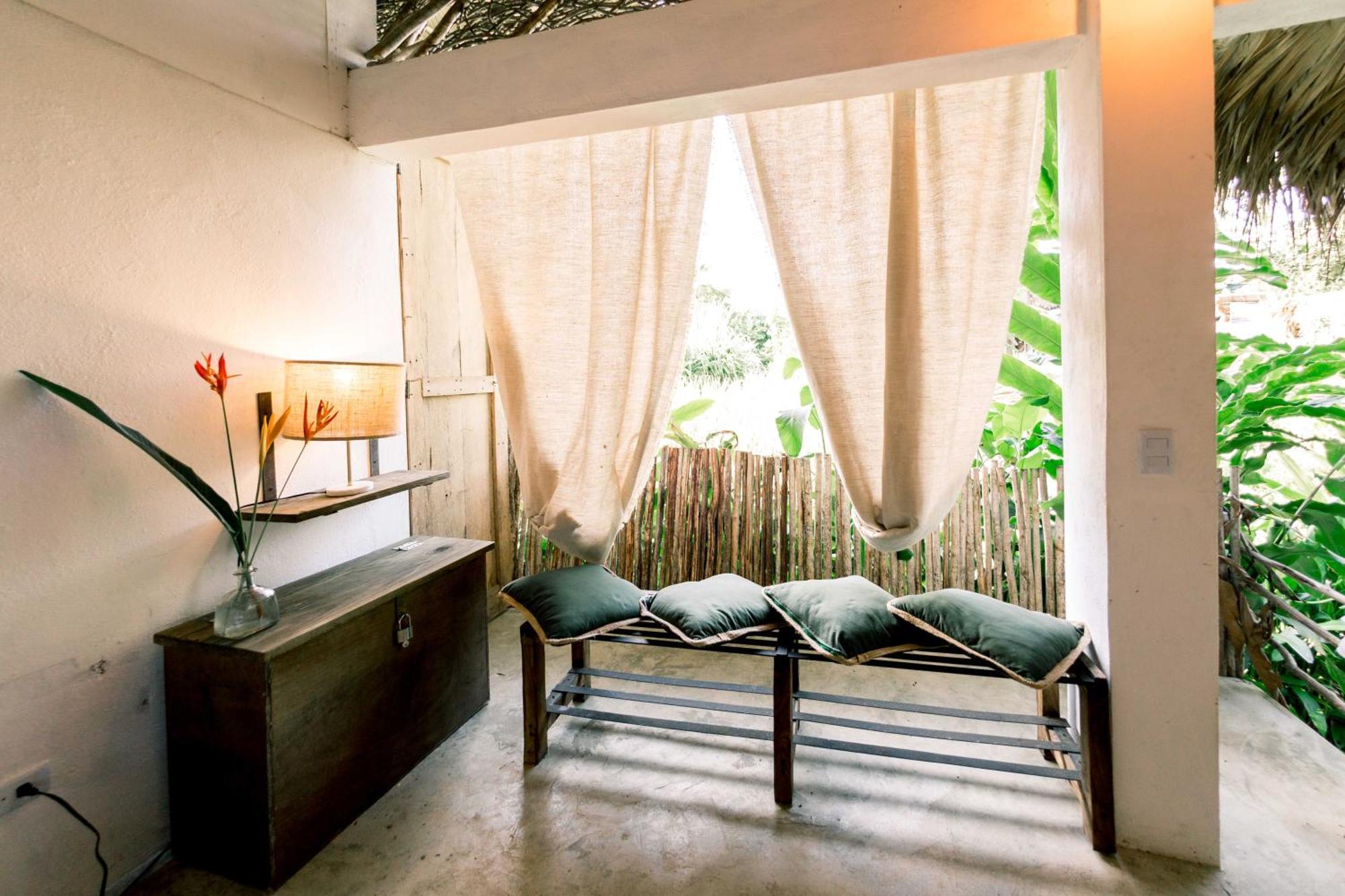 Ganesh Hostel & Shivas Bungalows El Valle Room photo